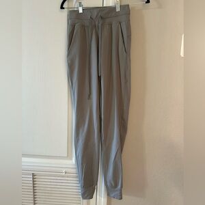 ZYIA NWOT Women’s Light Gray Joggers